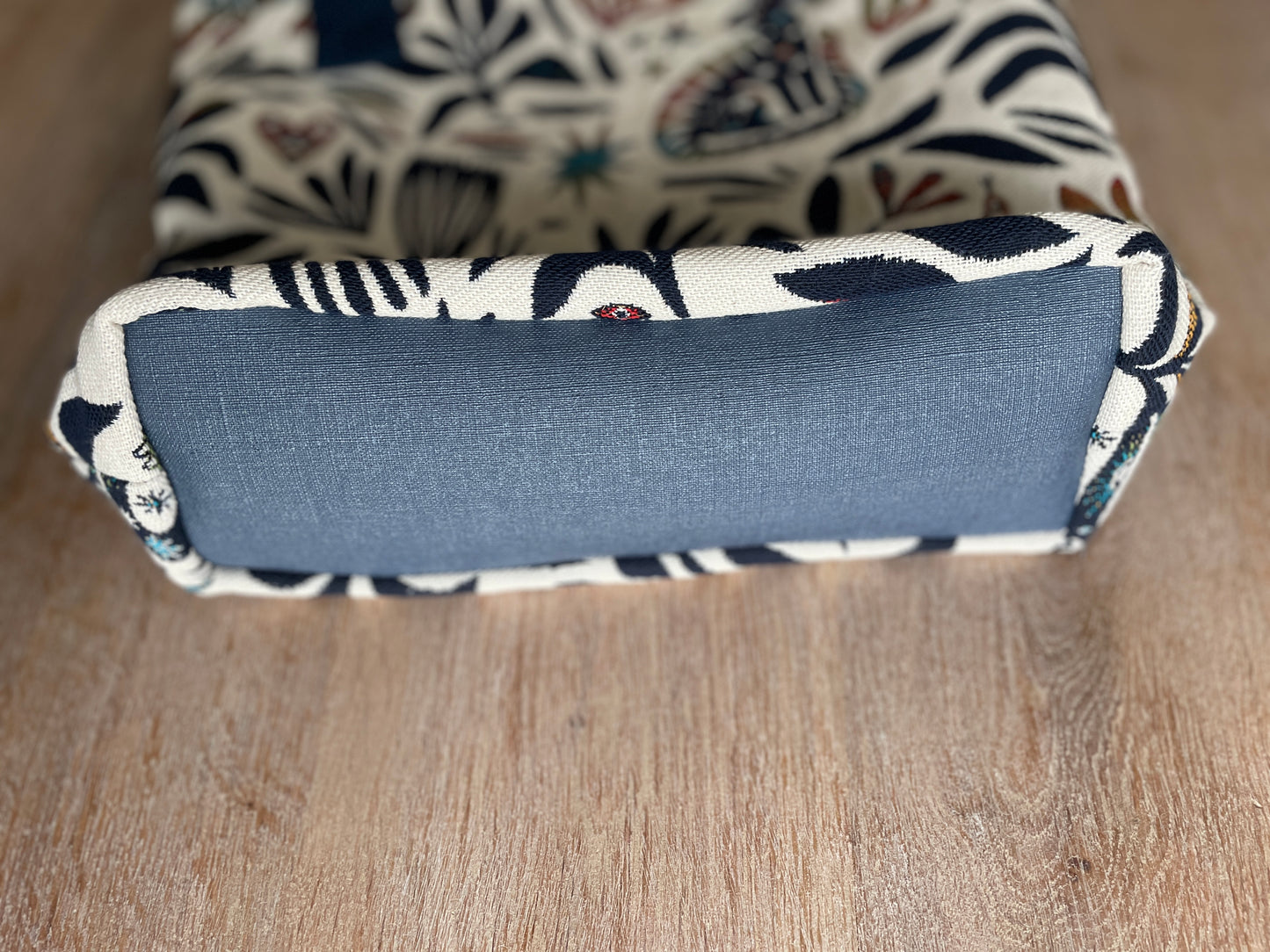 Tas 'winter" wit-donkerblauw met rits MAIL OM TE BESTELLEN!