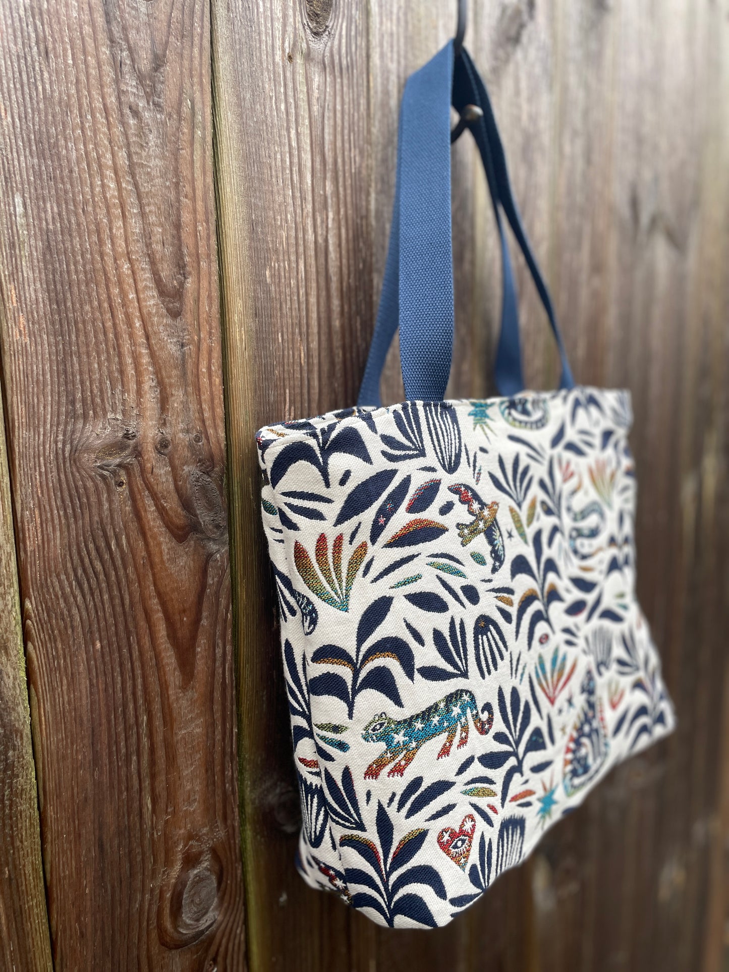 Tas 'winter" wit-donkerblauw met rits MAIL OM TE BESTELLEN!